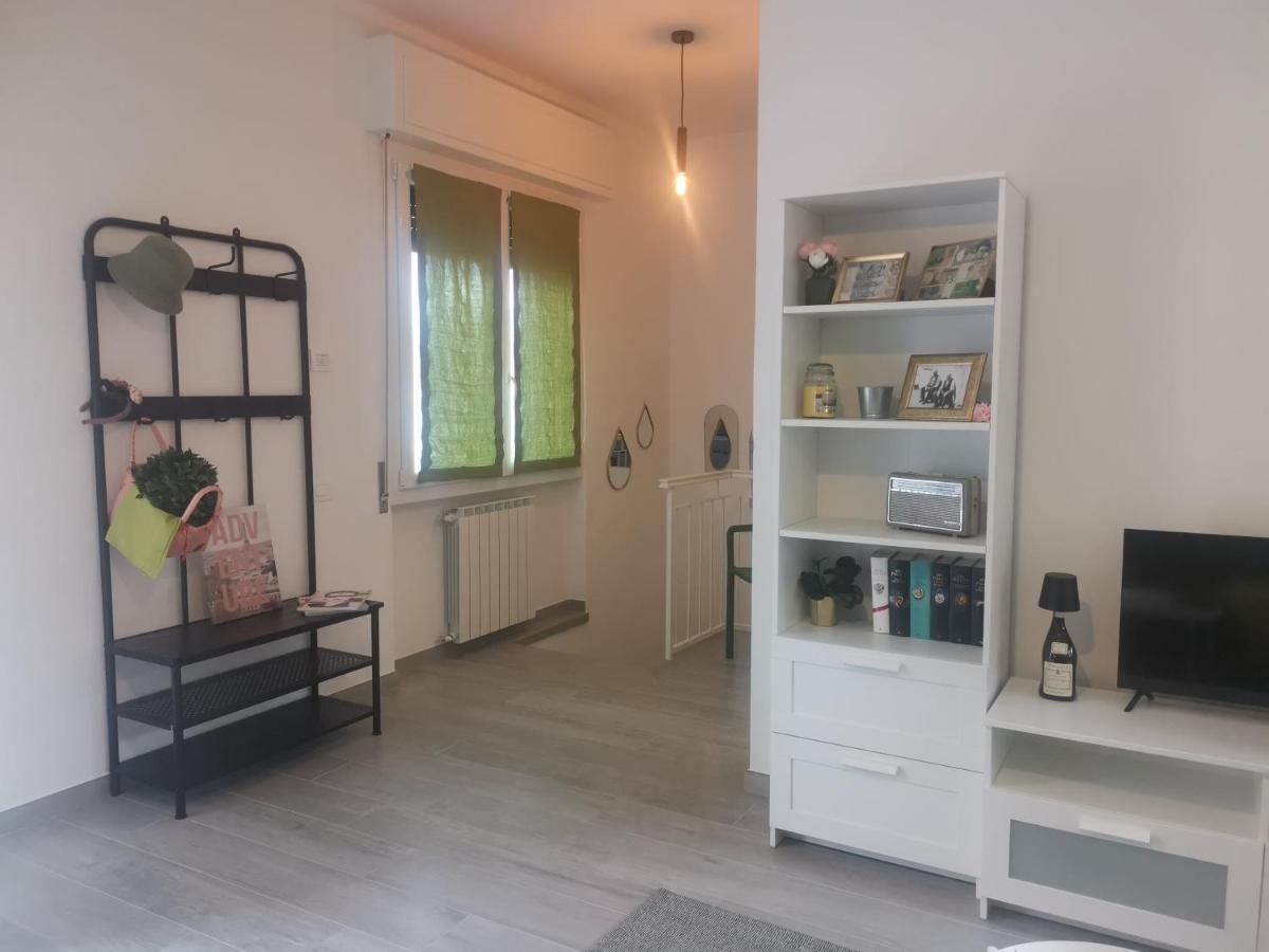 Bnbook La Casa di Orazio&Carla Ranco Esterno foto